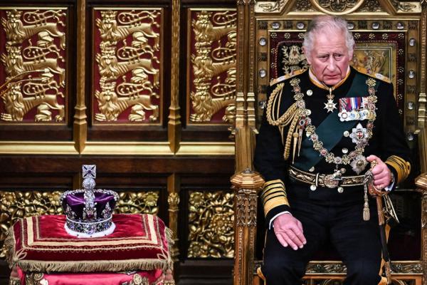 Российские СМИ похоронили живого британского короля Карла III - Фото 1