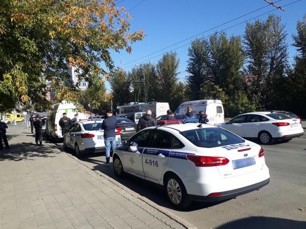 В Екатеринбурге за долги судебные приставы арестовали семь дорогих иномарок - Фото 3