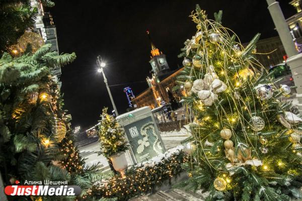 Новогодний Екатеринбург в 20 фотографиях - Фото 17