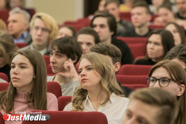 Директор по стратегическому маркетингу «Яндекса» Андрей Себрант: «Студентам повезло, потому что они будут работать в гибридных командах» - Фото 4