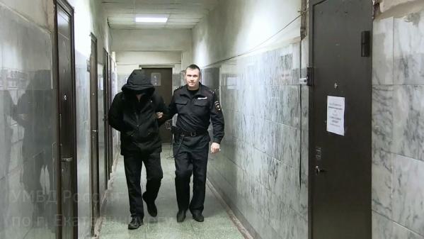 В Екатеринбурге задержали Лысого, который «заминировал» ТРЦ «Мегаполис» - Фото 3