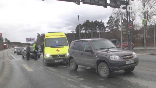 На Чусовском тракте в столкновении «десятки» с Chevrolet пострадала женщина  - Фото 3