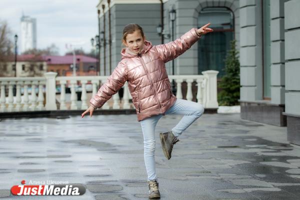  Полина Губина, восьмилетняя гимнастка: «У человека при любой погоде должно быть хорошее настроение». В Екатеринбурге 0 градусов - Фото 5