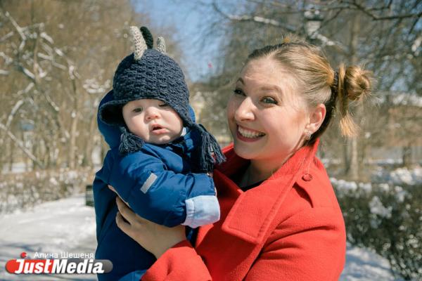Телеведущая Дарья Степанова с сыном Глебом: «На Урале в любой момент может выпасть снег». В Екатеринбурге +16 - Фото 5