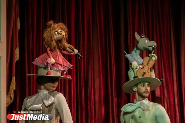 В Екатеринбургском театре кукол покажут нескучную историю с персонажами шести крыловских басен - Фото 4
