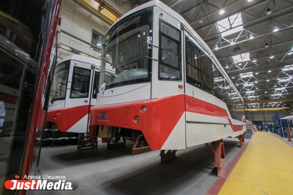  «Уралтрансмаш» показал новый трамвай, на который у мэрии Екатеринбурга пока нет денег - Фото 2