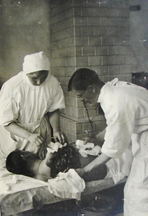 Свирепствующая холера, голод и нехватка всего. Как министр-токарь восстанавливал разграбленные Колчаком больницы Екатеринбурга в JUSTHISTORY - Фото 9
