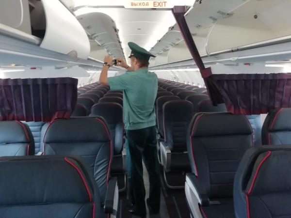 В Екатеринбурге таможенники оформили новенький Airbus A320neo, прибывший из Франции  - Фото 5