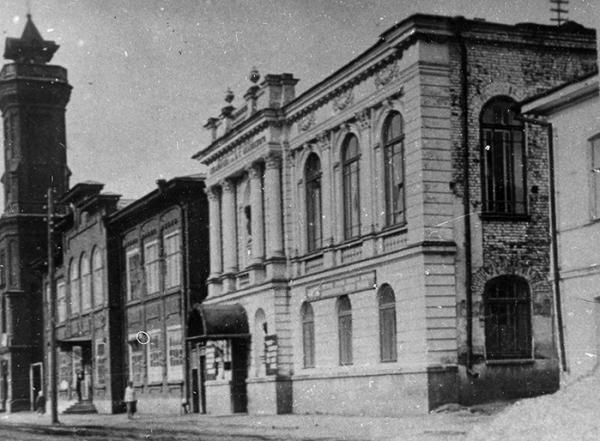 Усадьба в стиле «неоклассицизма» на Карла-Либкнехта, 8 стала первым домом библиотеки им. Белинского. JUSTHISTORY - Фото 2