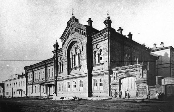 Церковь святой Магдалины спроектировал главный архитектор Екатеринбурга, который работал над комплексами Альгамбры в испанской Гранаде - Фото 2