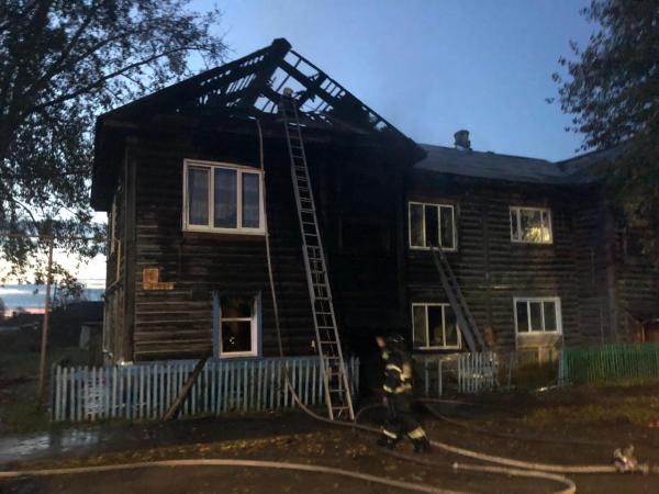 В Серове при эвакуации из горящего дома пять человек получили травмы - Фото 2