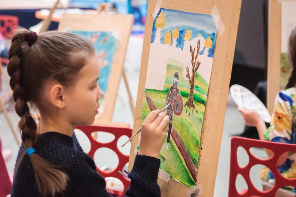 9-летняя художница взяла свою первую победу в рисовании - Фото 3