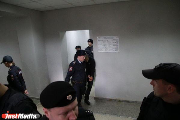 Подозреваемых в убийстве Ксении Каторгиной привезли в суд - Фото 2