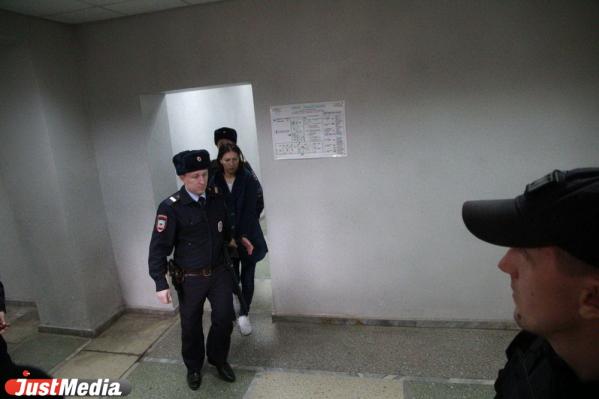 Подозреваемых в убийстве Ксении Каторгиной привезли в суд - Фото 4