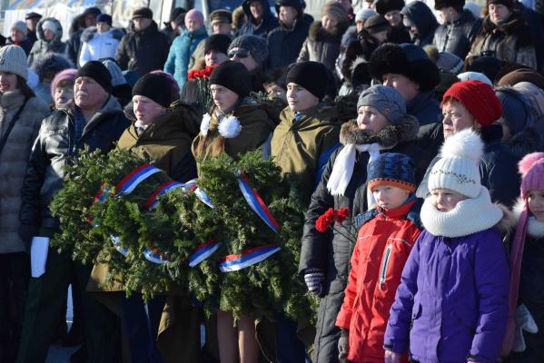 Тысячи свердловчан почтили память дважды героя Советского Союза Григория Речкалова - Фото 9