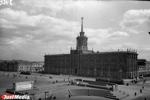 От Большой до Ленина. Почему главную улицу Екатеринбурга постоянно переименовывали, но в последний раз не стали - Фото 34
