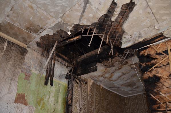 Жители сгоревших домов на Уралмаше попросили возбудить уголовное дело - Фото 5