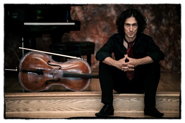В Екатеринбурге пройдет концерт американского виолончелиста Яна Максина  - Фото 3