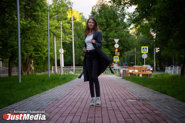 Алена Звонарева, студентка ЕАСИ: «Погода сейчас переменчива, но тем она и прекрасна». В Екатеринбурге +16 градусов - Фото 2