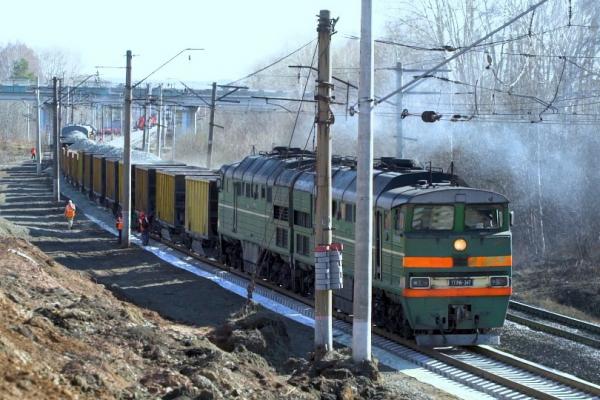Свердловская железная дорога в 2020 году планирует отремонтировать около 500 км путей. ВИДЕО - Фото 4