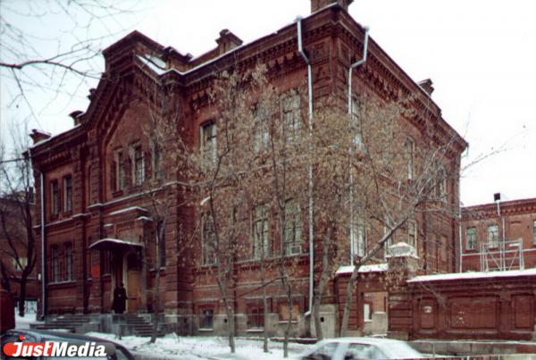 История здания Петровского приюта для сирот в Екатеринбурге, где были казармы, больница и коммуналка - Фото 22
