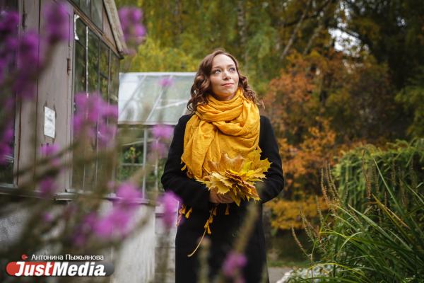 Мария Викулина, ТЮЗ: «Успевайте насладиться этими медовыми днями, прозрачностью осеннего неба и теплыми осенними листьями». В Екатеринбурге +19  - Фото 9