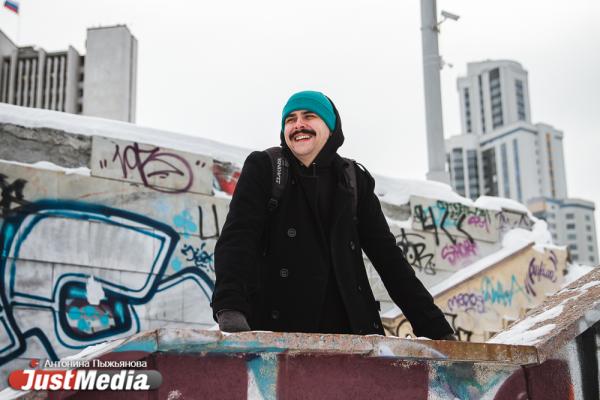 Рома Инк, уличный художник: «Желаю вам оставаться на позитиве, любить зиму так же, как люблю ее я». В Екатеринбурге -5 градусов - Фото 4