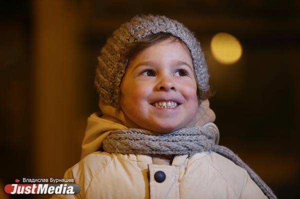 Алиса Симонова, 4 года: «Сегодня холодная погода, у меня сопли и кашель». В Екатеринбурге -4 градуса - Фото 2