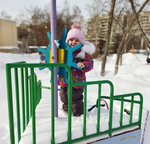 Арина Галимова: «Зимой можно прятаться в снежных тоннелях и собирать снег на лопатку». В Екатеринбурге около нуля - Фото 4