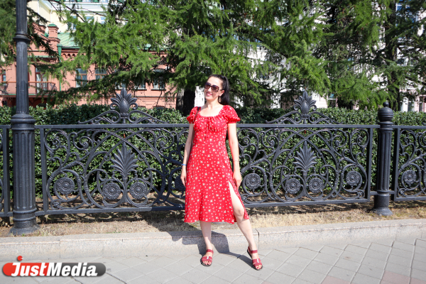 Саида Иванова, гостья из Сургута: «Такая погода вдохновляет!» В Екатеринбурге +23 градуса - Фото 2
