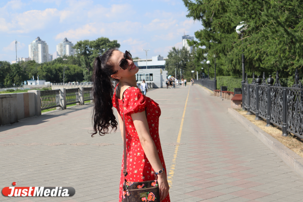 Саида Иванова, гостья из Сургута: «Такая погода вдохновляет!» В Екатеринбурге +23 градуса - Фото 3