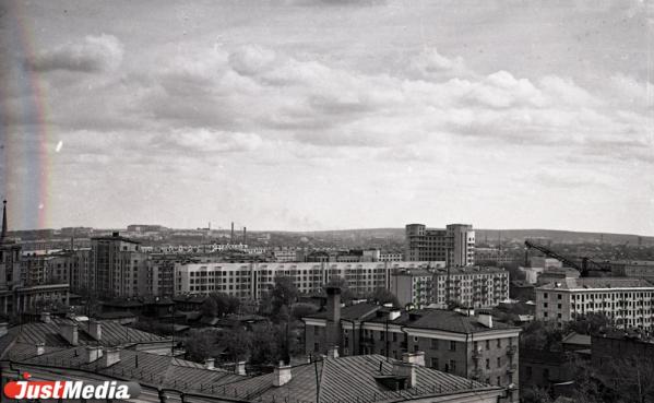 Напротив гостиницы «Исеть» в Екатеринбурге должна была появиться огромная площадь - Фото 3