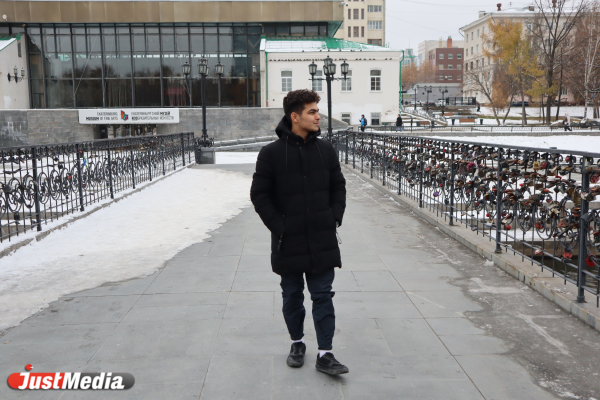 Ислам Оглы, студент: «Холод не очень люблю». В Екатеринбурге +1 градус - Фото 2