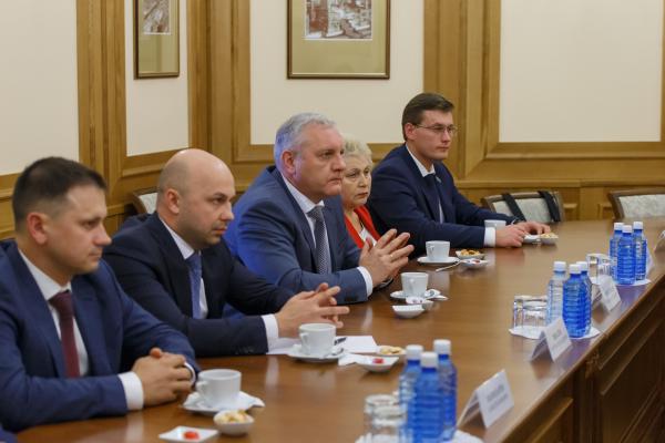 Куйвашев закончил встречи с новыми депутатами ЕГД - Фото 2