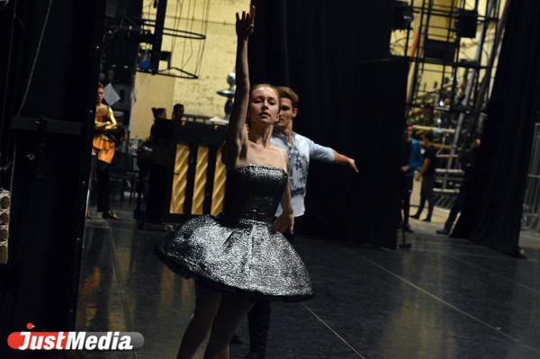 JustMedia.ru заглянул на репетицию балета «Приказ короля» и попутешествовал по континентам вместе с его барочными героями - Фото 2