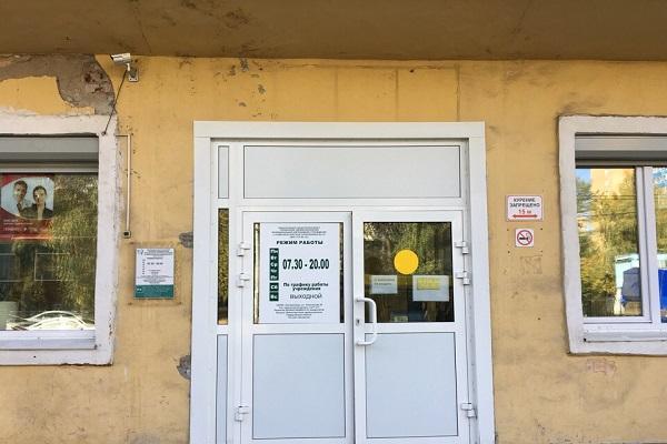 Екатеринбургские больницы и школы проверили на соблюдение закона о запрете курения - Фото 2