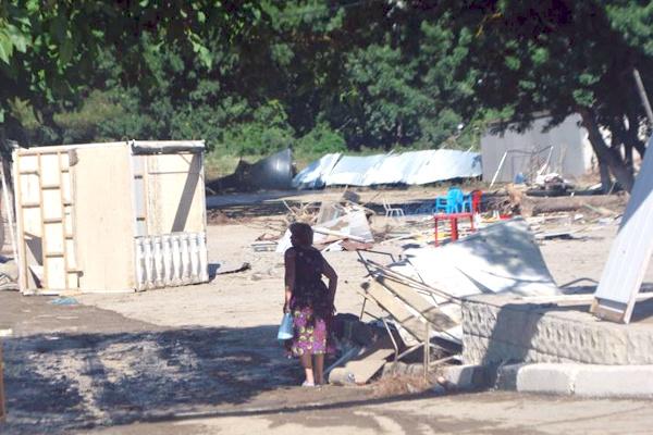 Из Крымска выгоняют волонтеров, а полиция задерживает фуры с гуманитарной помощью - Фото 1