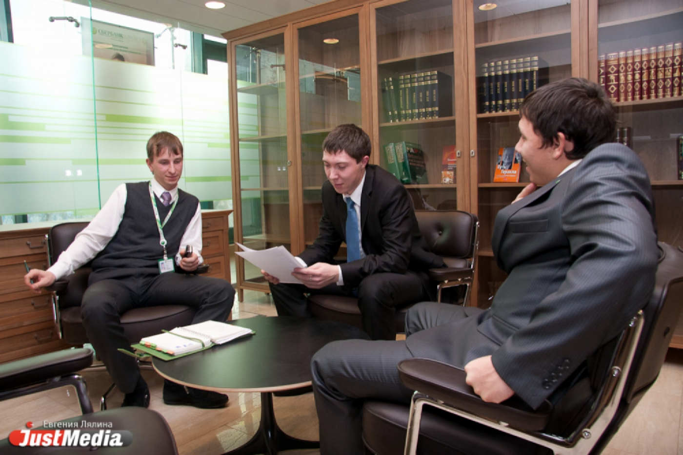 «Волшебные» ручки, тачпады и единственный в России банкомат-миллионер – банки, которые удивили - Фото 1