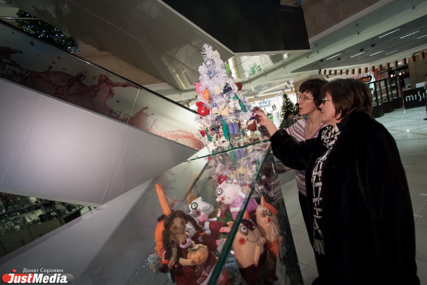 Фантастиш Shopping Fest. Екатеринбуржцы побывали в рождественской Германии и порадовали себя обновками, подарками и угощениями - Фото 1