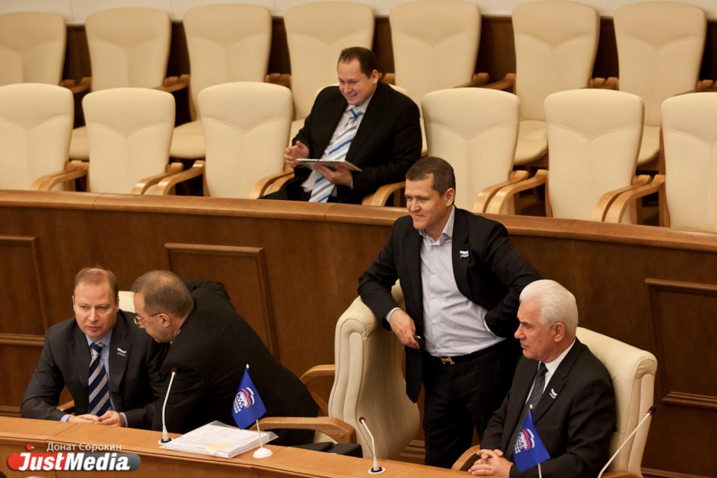 Большому теннису — большие средства! Долг Свердловской области из-за любви к спорту увеличился на 2 миллиарда рублей - Фото 1