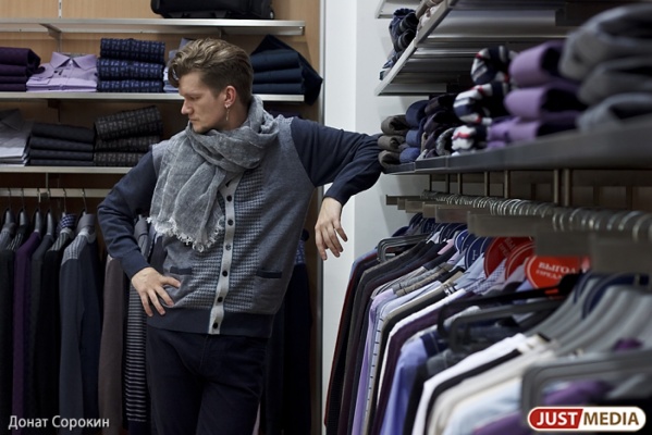 «Главное, чтобы костюмчик сидел». Уральские VIP-ы рассказали, как и где выбирают одежду и что прикупят к встрече Нового года - Фото 1