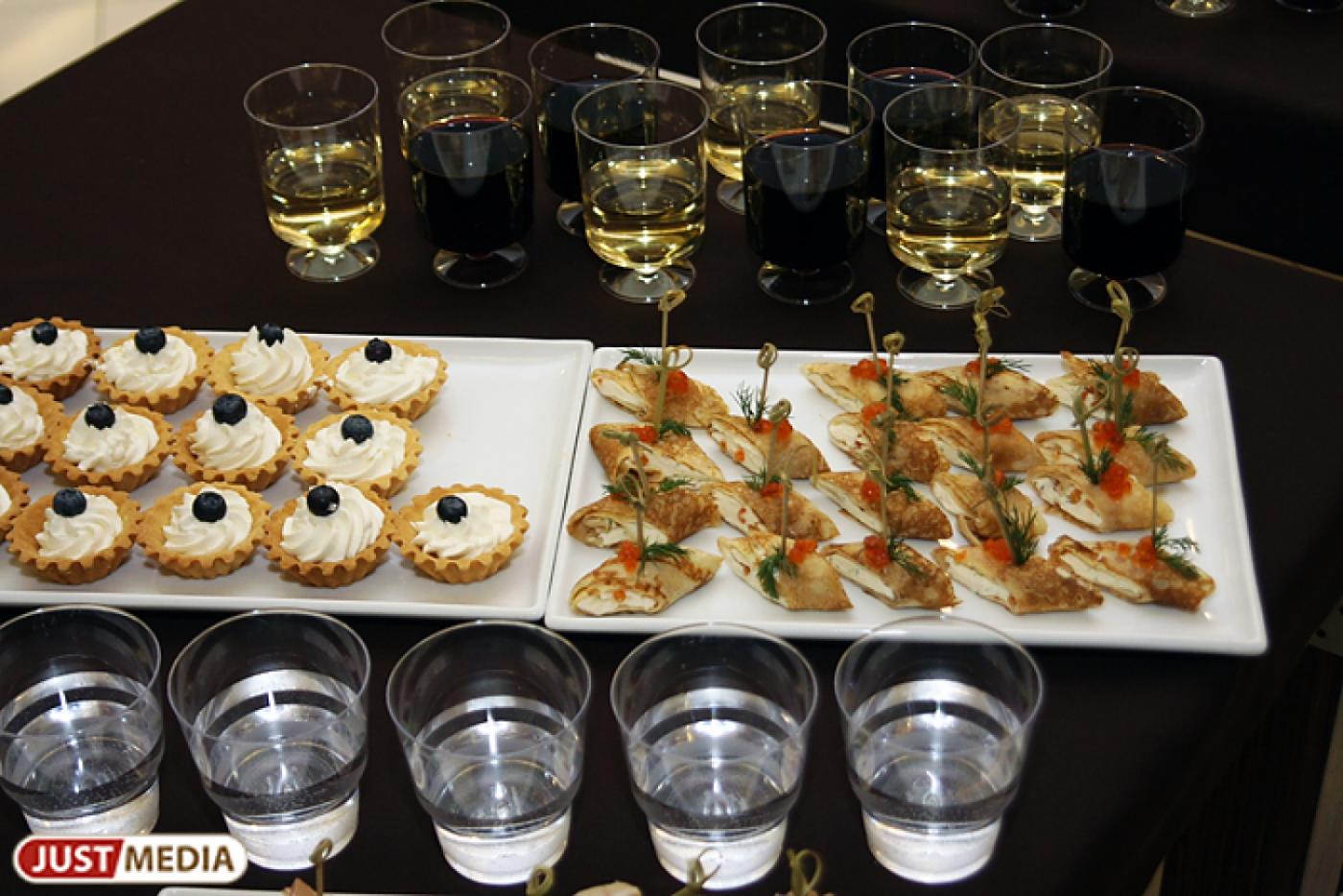 «Купил билет за триста долларов и думает, что он арабский шейх»… Спиртное в duty-free может оказаться под запретом из-за пьяных дебошей пассажиров - Фото 1