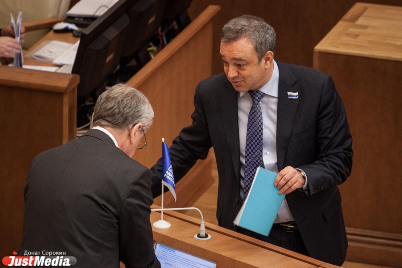 Бунт на корабле: «Единая Россия» едва не завернула поправки в областной бюджет. Минфин спасла оппозиция - Фото 1