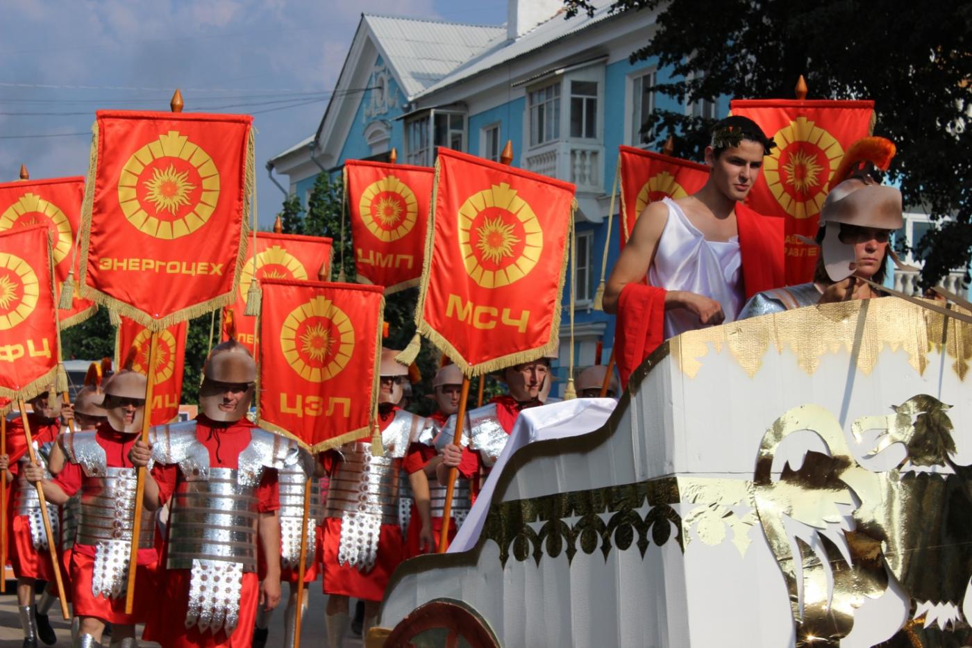 Богданович населили мафиози, тореадоры и боги-олимпийцы - Фото 1