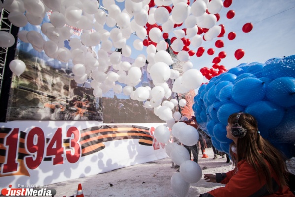 Удар ниже пояса. Силин толкнул предвыборную речь под окнами Высокинского - Фото 1