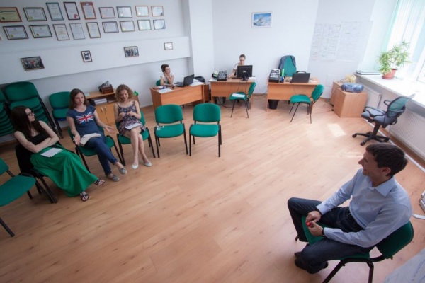 Нокаут страхам: «Шпильки» в коучинг-центре Станислава Гринберга - Фото 1