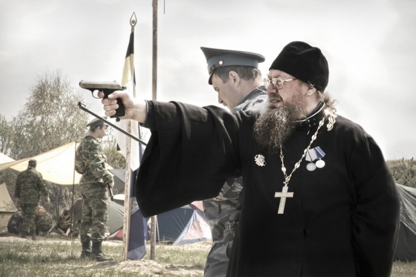 «Казачий дозор»: искусство или экстремизм? В Первоуральске чиновники закрыли фотовыставку - Фото 1