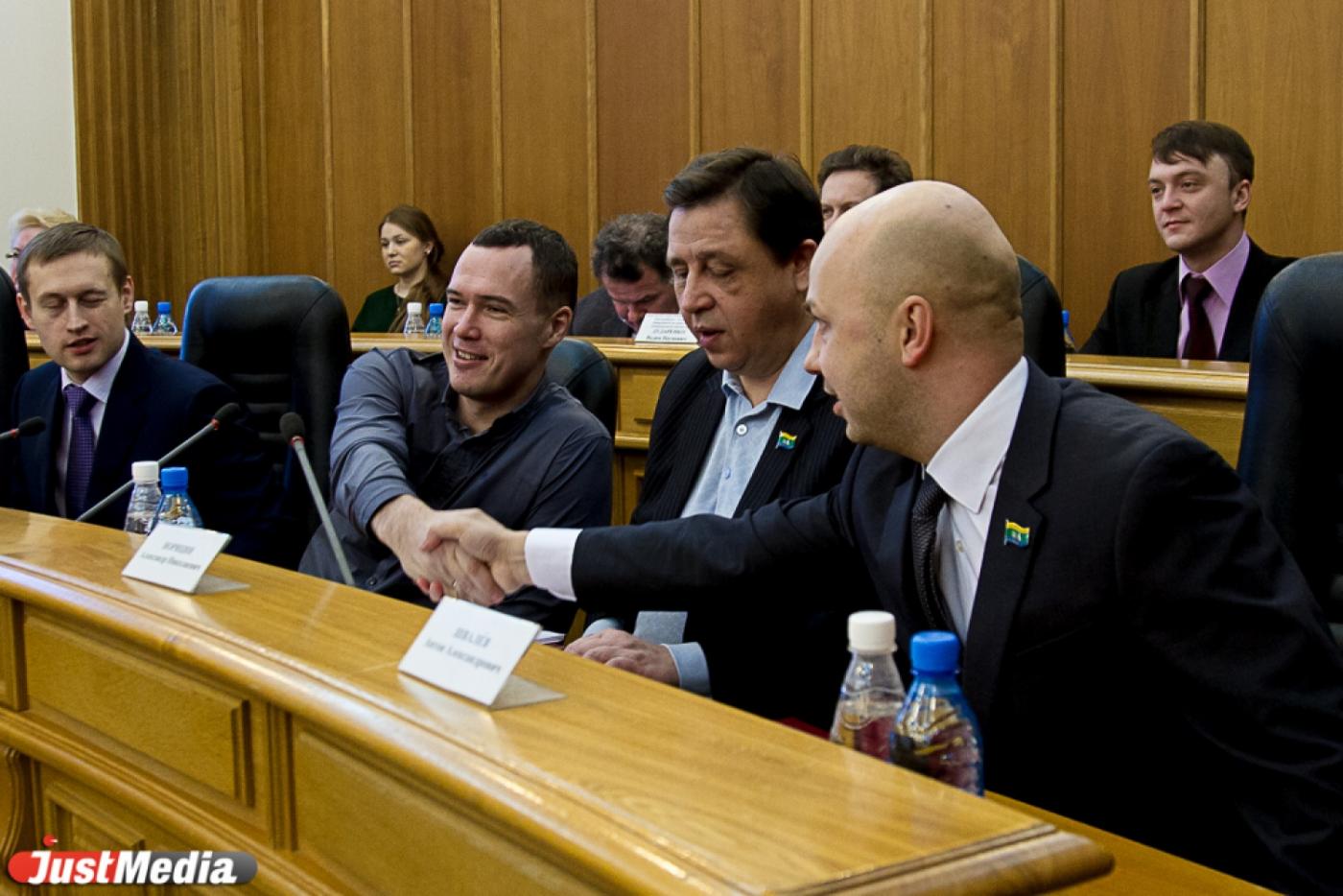 Тунгусов нашел подход к эсерам? Оппозиция в гордуме стала поддерживать мэрию в неоднозначных вопросах - Фото 1