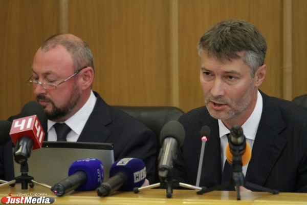 Вынесли сор из «серой избы». Ройзмана поддерживают в Москве и показывают в Британии - Фото 1