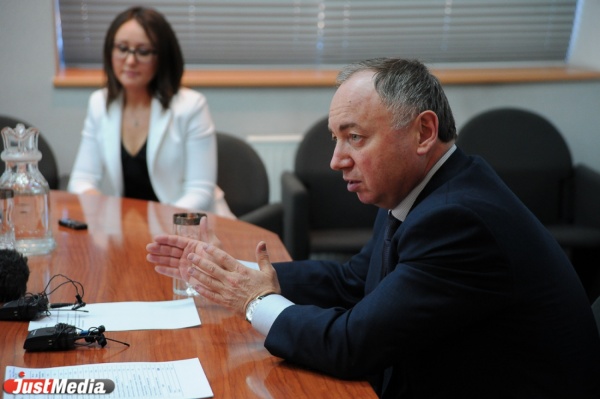 Валерий Ананьев: «Нужно быстро отселять людей из бараков, а потом судиться, сколько угодно» - Фото 1